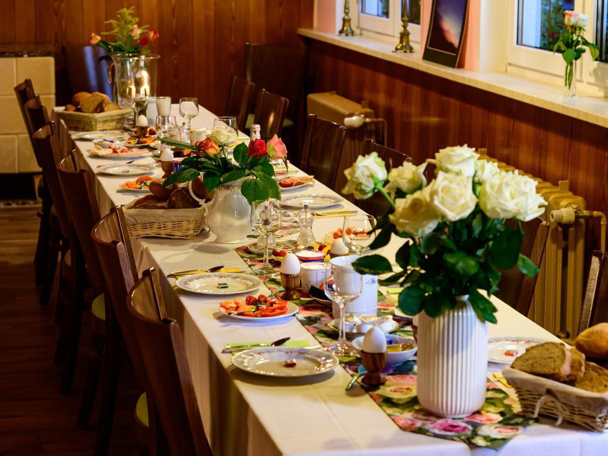 Herberge Zur Rose Brotterode Buitenkant foto